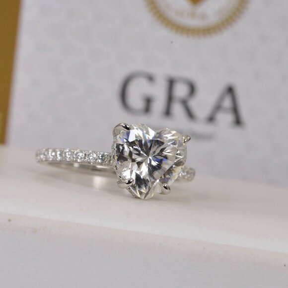 Elegant All Moissanite 4.8ctw Heart Solitaire Engagement Moissanite Ring - Picture 5 of 7